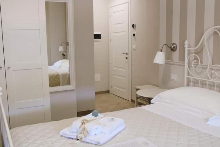 Crialesi Boutique Rooms Falerna Eksteriør billede